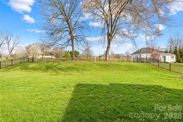 991 Brookdale Lane 432, Stanley, NC 28164