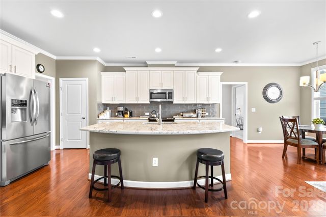 991 Brookdale Lane 432, Stanley, NC 28164