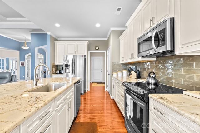 991 Brookdale Lane 432, Stanley, NC 28164