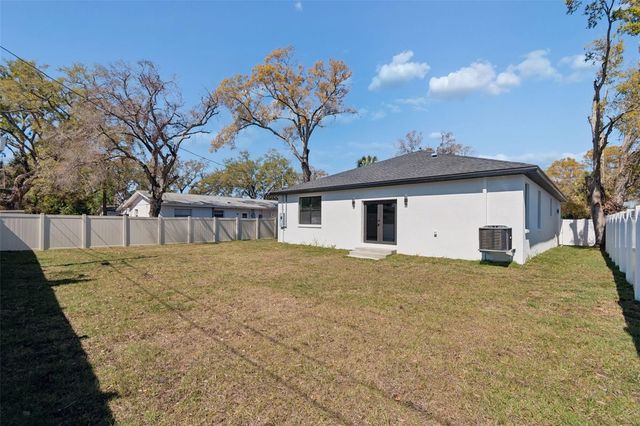 5220 73RD AVENUE N, Pinellas Park, FL 33781