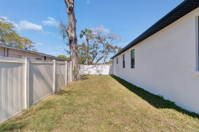 5220 73RD AVENUE N, Pinellas Park, FL 33781