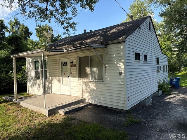 10052 Clairmont Drive, Unincorporated, MO 63136