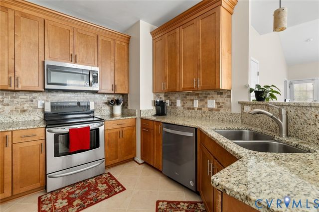 1741 Stonemill Lake Ct, Midlothian, VA 23112