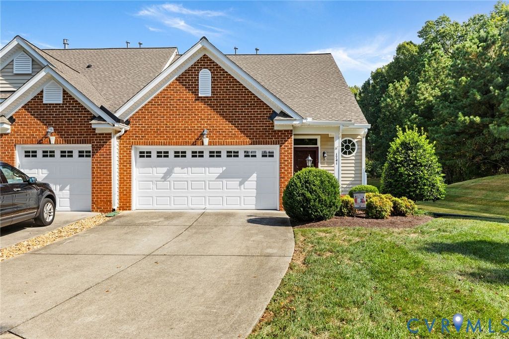 1741 Stonemill Lake Ct, Midlothian, VA 23112