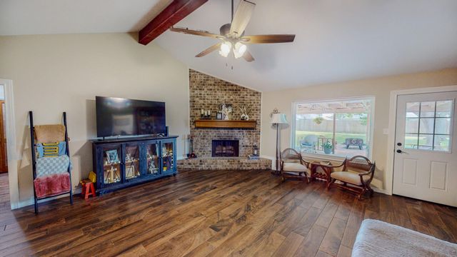 6126 Fox Ridge Drive, Angleton, TX 77515