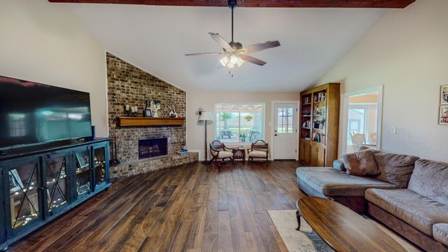 6126 Fox Ridge Drive, Angleton, TX 77515