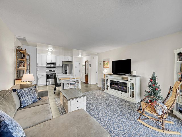 645 S Alton Way 4C, Denver, CO 80247
