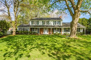 214 Huckleberry Road, Farmington, NY 14425