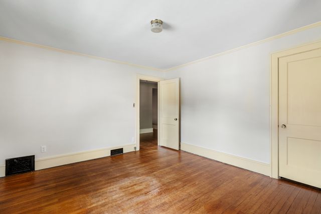 308 Forest Road, Davenport, IA 52803