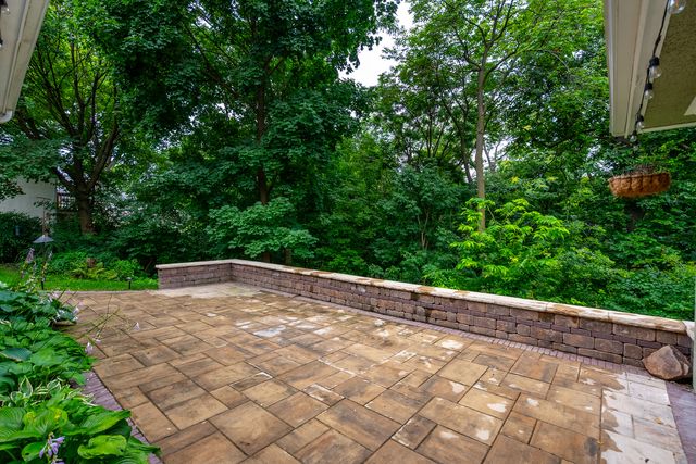 308 Forest Road, Davenport, IA 52803