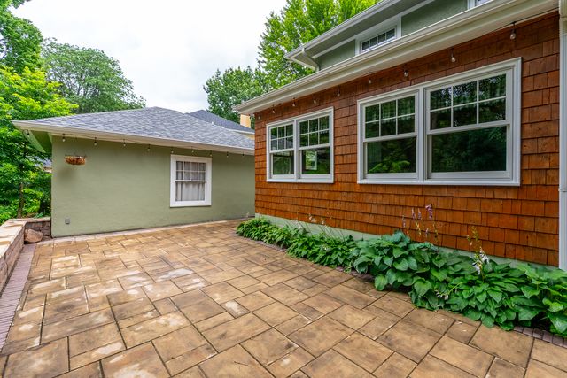 308 Forest Road, Davenport, IA 52803
