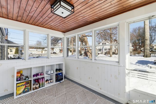 18 Saint James Street, West Hartford, CT 06119