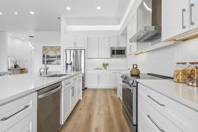 7467 W 22nd, Kennewick, WA 99338