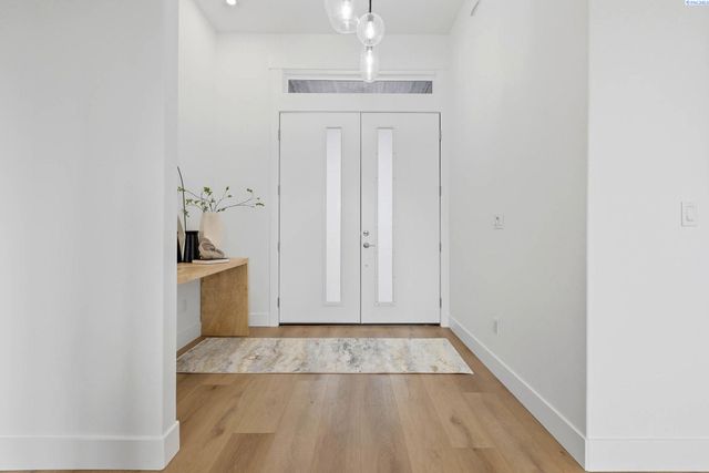 7467 W 22nd, Kennewick, WA 99338