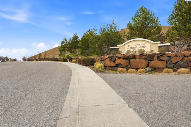 7467 W 22nd, Kennewick, WA 99338