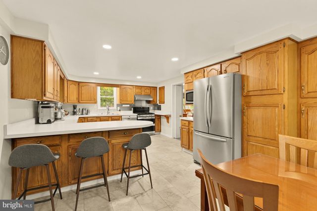 8323 HADDON DR, Takoma Park, MD 20912