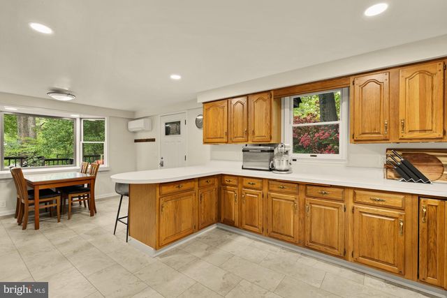 8323 HADDON DR, Takoma Park, MD 20912