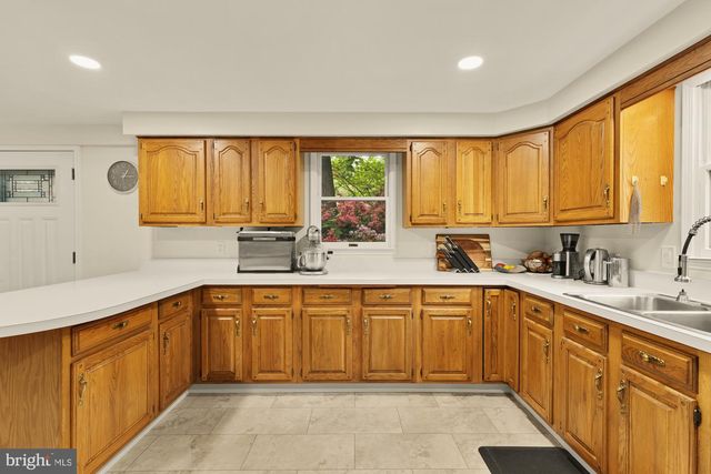8323 HADDON DR, Takoma Park, MD 20912