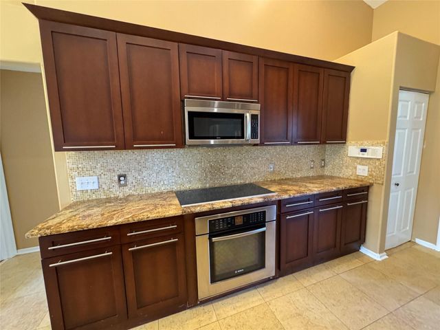7579 Coconut Boulevard, West Palm Beach, FL 33412