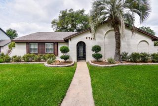 2747 Durban Drive, Houston, TX 77043