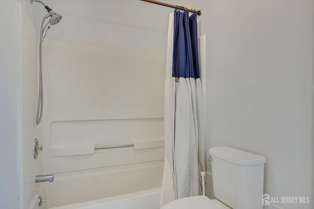 63 Renaissance Lane, New Brunswick, NJ 08901