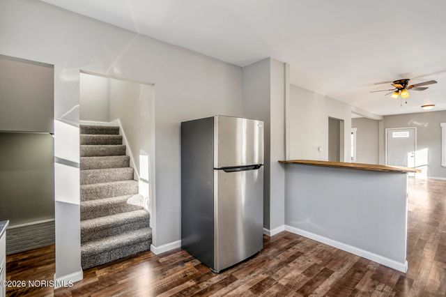 2837 Airport Highway, Toledo, OH 43609