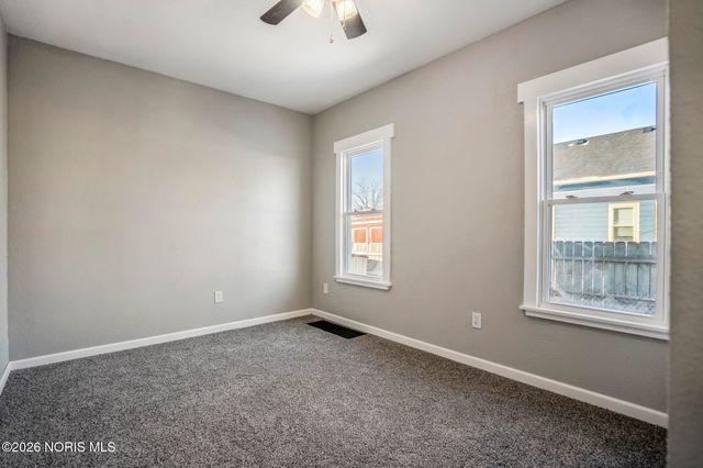 2837 Airport Highway, Toledo, OH 43609