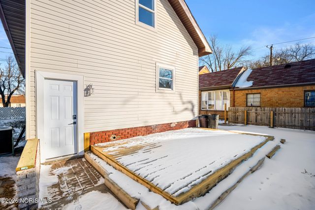 2837 Airport Highway, Toledo, OH 43609