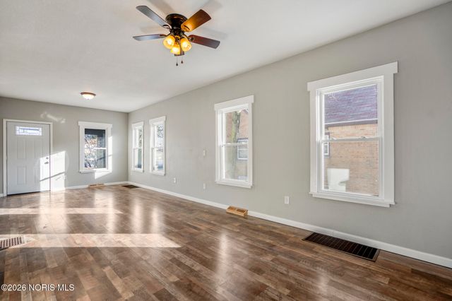 2837 Airport Highway, Toledo, OH 43609