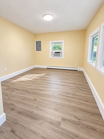 118 Deanna Rd, Brockton, MA 02302