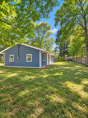 118 Deanna Rd, Brockton, MA 02302
