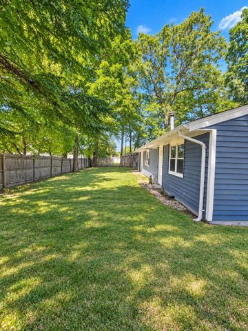 118 Deanna Rd, Brockton, MA 02302