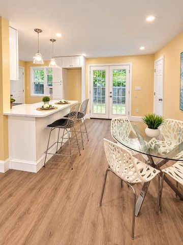 118 Deanna Rd, Brockton, MA 02302