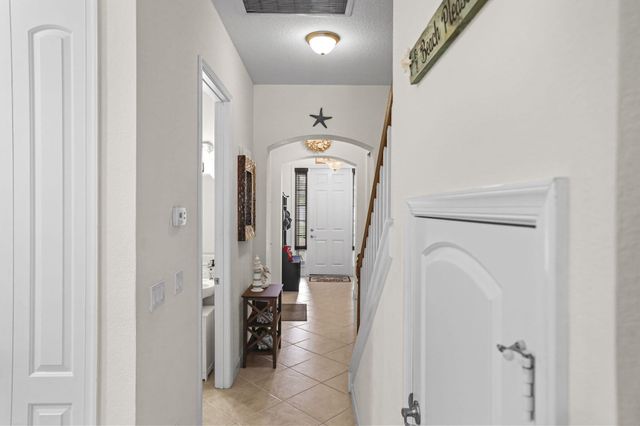 6179 NW Helmsdale Way, Port St. Lucie, Port St Lucie, FL 34983