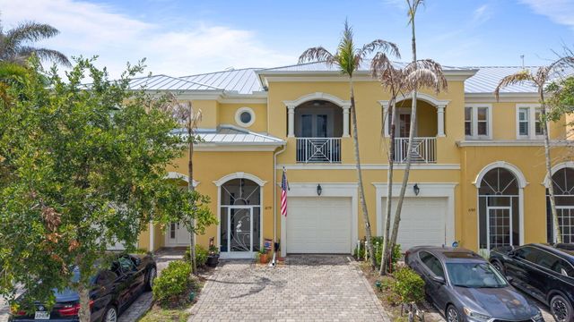 6179 NW Helmsdale Way, Port St. Lucie, Port St Lucie, FL 34983
