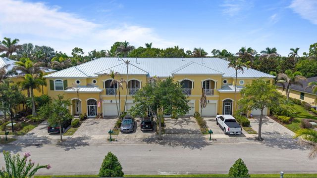 6179 NW Helmsdale Way, Port St. Lucie, Port St Lucie, FL 34983
