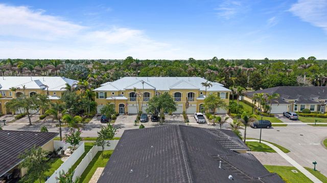 6179 NW Helmsdale Way, Port St. Lucie, Port St Lucie, FL 34983