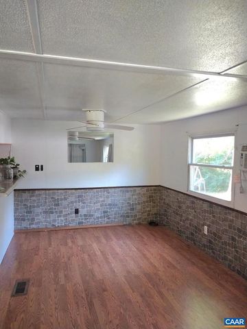 454 KENTS MILL RD, Louisa, VA 23093