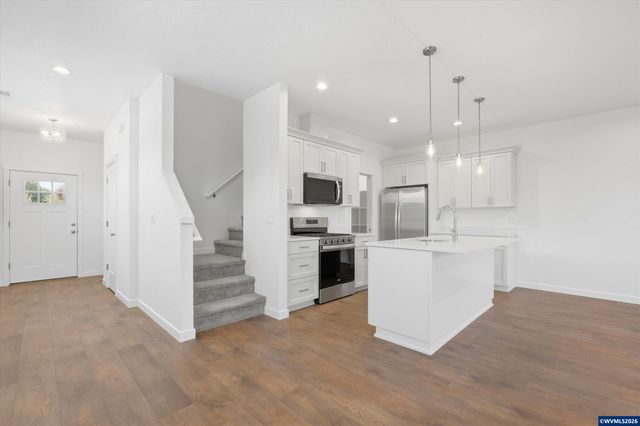 185 SE Jensen Pl, Corvallis, OR 97333
