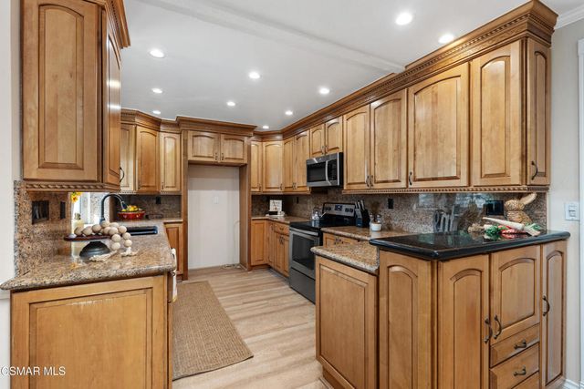 425 Baja Court, Camarillo, CA 93010