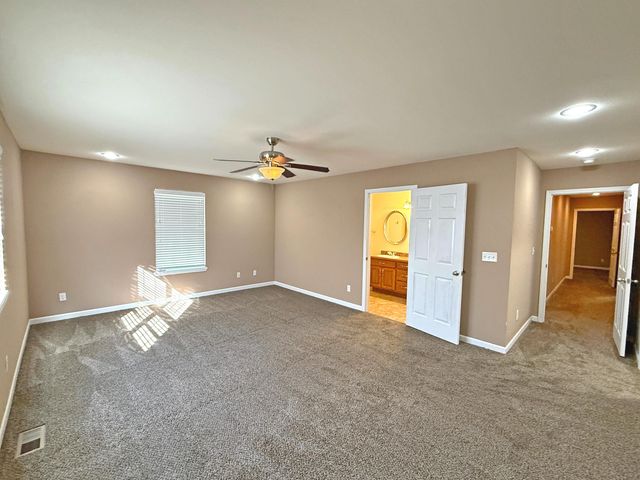 2625 S Schifferdecker Avenue, Joplin, MO 64804