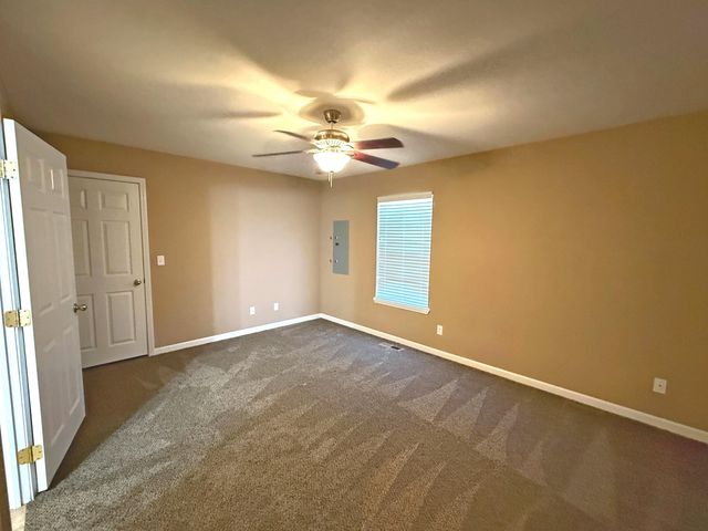 2625 S Schifferdecker Avenue, Joplin, MO 64804