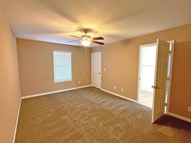 2625 S Schifferdecker Avenue, Joplin, MO 64804