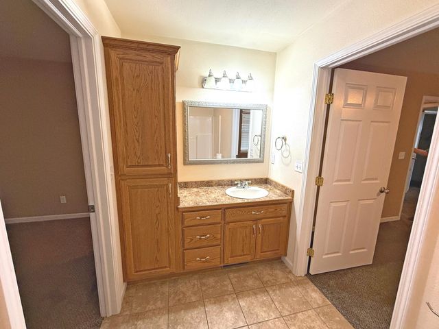 2625 S Schifferdecker Avenue, Joplin, MO 64804