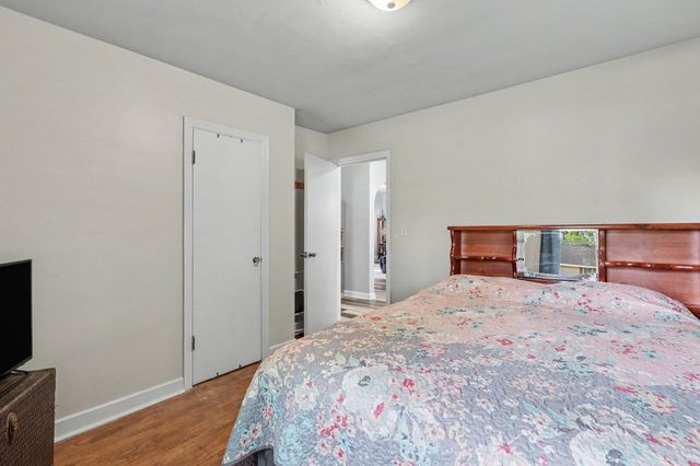1363 S Quarterline Road, Muskegon, MI 49442
