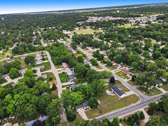 1363 S Quarterline Road, Muskegon, MI 49442