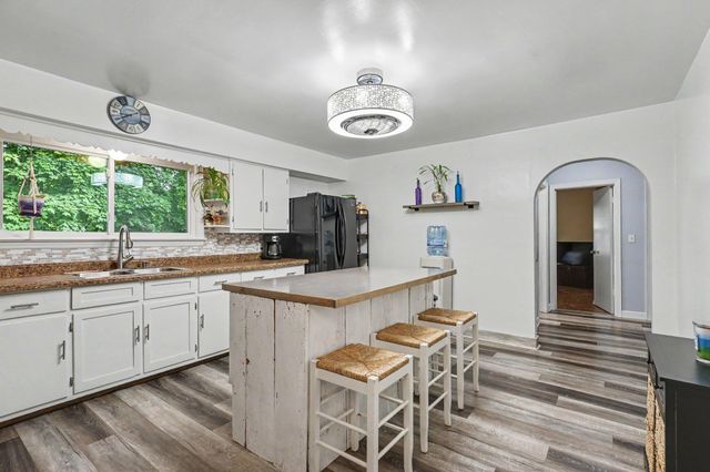1363 S Quarterline Road, Muskegon, MI 49442