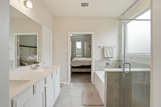 2347 Vanessa Cay Lane, La Porte, TX 77571