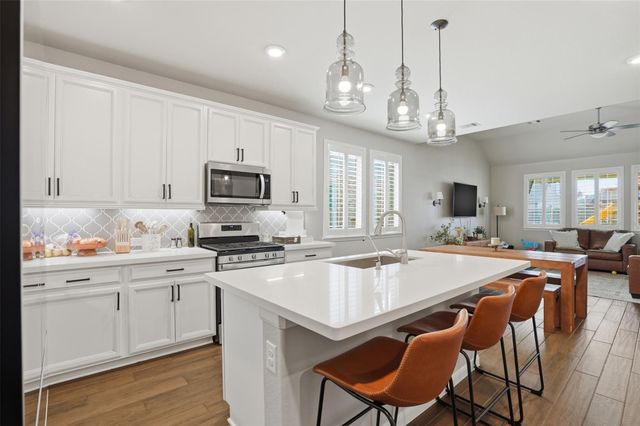 2347 Vanessa Cay Lane, La Porte, TX 77571