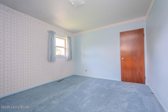 3501 Mina Ct, Louisville, KY 40220